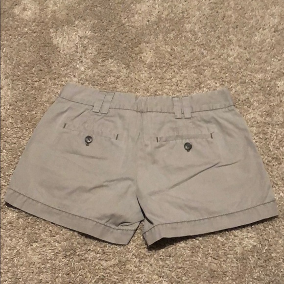 LOFT chino shorts - Picture 2 of 3